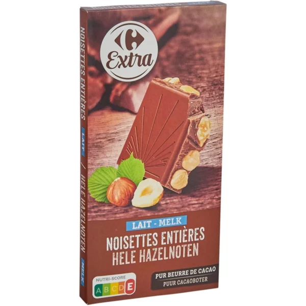 Tablette de Chocolat Lait Noisettes Entières CARREFOUR EXTRA la tablette de 200g